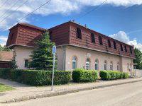 Eladó családi ház, Ajkán 194 M Ft, 15 szobás