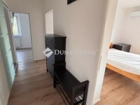 Kiadó téglalakás, albérlet, Pécsett 250 E Ft / hó, 3 szobás