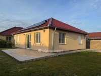 Eladó ikerház, Halásztelken 154 M Ft, 4 szobás