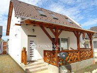 Eladó családi ház, Kecskeméten 259 M Ft, 3+7 szobás