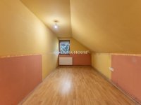 Eladó családi ház, XVIII. kerületben 104.9 M Ft, 6 szobás