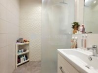 Eladó panellakás, Pécsett 59.9 M Ft, 4 szobás