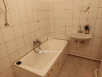 Eladó családi ház, Békésen 28.5 M Ft, 3 szobás