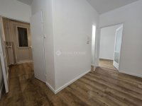 Eladó panellakás, Pécsett 40.9 M Ft, 2 szobás