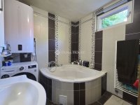 Eladó családi ház, Pécelen 68.5 M Ft, 3 szobás