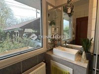 Eladó családi ház, Vecsésen 144.9 M Ft, 4 szobás