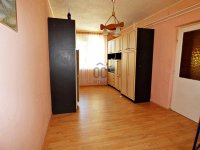 Eladó családi ház, XVII. kerületben 129.9 M Ft, 9 szobás