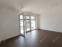 Eladó téglalakás, Sopronban 112 M Ft, 3 szobás