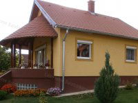 Eladó családi ház, Balatonkenesén 75 M Ft, 3 szobás