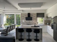 Eladó ikerház, Veresegyházon 229 M Ft, 5 szobás