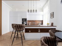 Eladó téglalakás, V. kerületben 249 M Ft, 3 szobás