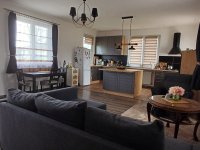 Eladó családi ház, Pusztaszabolcson 92.9 M Ft, 5 szobás