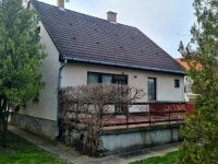 Eladó családi ház, Gyenesdiáson 94.9 M Ft, 6 szobás