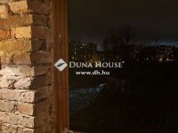 Eladó családi ház, III. kerületben 269.99 M Ft, 4 szobás