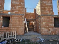 Eladó téglalakás, Mendén 79.9 M Ft, 4 szobás