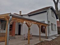 Eladó családi ház, Maglódon 109.9 M Ft, 3+2 szobás