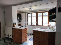 Eladó családi ház, Vecsésen 124 M Ft, 4 szobás