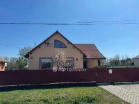 Eladó családi ház, Tápiószelén 89.9 M Ft, 4 szobás