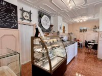 Eladó üzlethelyiség, Dunaújvárosban 47.5 M Ft