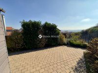 Eladó családi ház, Budaörsön 160 M Ft, 5+1 szobás