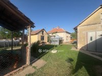 Eladó családi ház, Csanyteleken 38.5 M Ft, 1+3 szobás