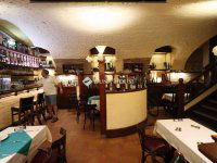 Eladó üzlethelyiség, VI. kerületben 123 M Ft