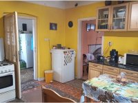 Eladó családi ház, Kadarkúton 23.9 M Ft, 2 szobás