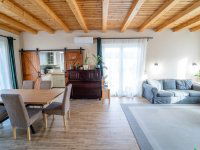 Eladó családi ház, Mikepércsen 134.5 M Ft, 5 szobás