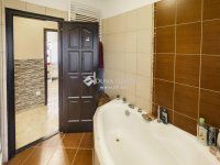 Eladó családi ház, Kecskeméten 119.8 M Ft, 5 szobás