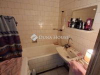 Eladó panellakás, Pécsett 39.9 M Ft, 2 szobás