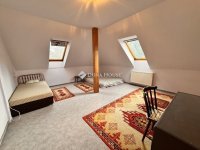 Eladó családi ház, Bocföldén 109.9 M Ft, 6 szobás