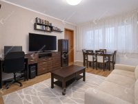 Eladó panellakás, Szegeden 57.9 M Ft, 3 szobás