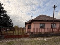 Eladó családi ház, Lőrinciben 35 M Ft, 2+2 szobás
