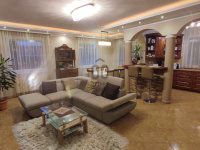 Eladó családi ház, Debrecenben 259.9 M Ft, 5 szobás