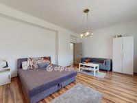 Eladó téglalakás, Tiszaújvárosban 33.5 M Ft, 2 szobás