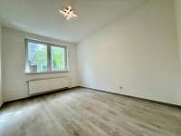 Eladó családi ház, III. kerületben 299.9 M Ft, 6 szobás