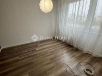 Eladó panellakás, Kecskeméten 41.9 M Ft, 2 szobás