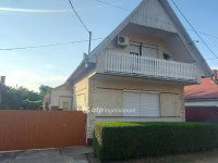 Eladó családi ház