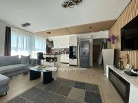 Eladó téglalakás, Siófokon 129.9 M Ft, 2 szobás