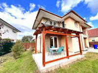 Eladó ikerház, Debrecenben 129 M Ft, 3 szobás