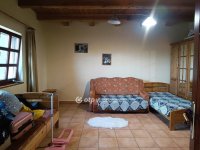 Eladó családi ház, Vértesbogláron 89.9 M Ft, 8 szobás