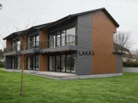 Eladó téglalakás, Balatonföldváron 69.9 M Ft, 1 szobás