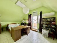 Eladó téglalakás, Pécsett 99 M Ft, 5 szobás