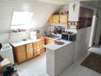 Eladó családi ház, Velencén 99 M Ft, 6 szobás