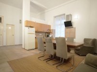 Eladó téglalakás, V. kerületben 124.9 M Ft, 3 szobás