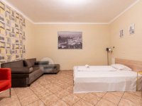 Kiadó téglalakás, albérlet, VI. kerületben, Révay közben