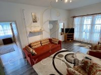 Eladó családi ház, Balatonbogláron 119.9 M Ft, 8 szobás