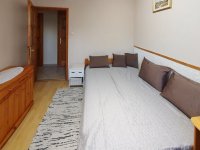 Kiadó téglalakás, albérlet, Pécsett, Alkotmány utcában