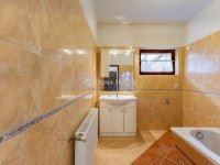 Eladó családi ház, XVIII. kerületben 104.9 M Ft, 6 szobás