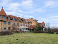 Eladó családi ház, Mátételken 55.569 M Ft, 35 szobás